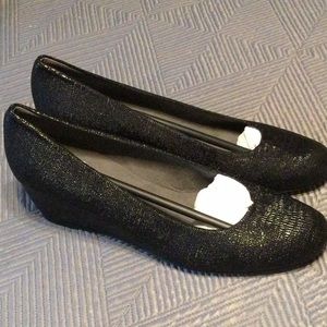 Stuart Weitzman shoes for women. New